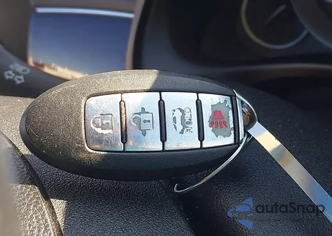 2013 Infiniti M37 z USA, uszkodzony, nr VIN JN1BY1AP8DM513744